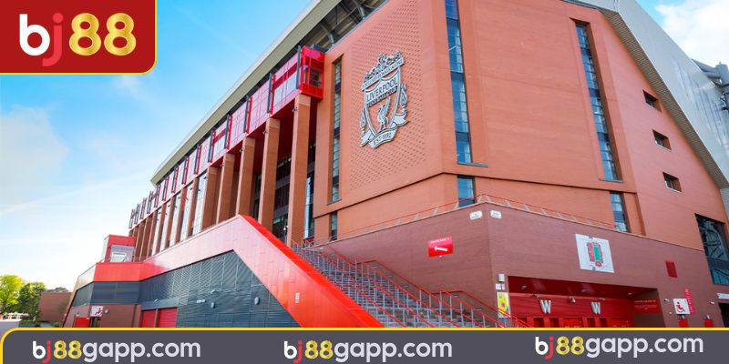 The Kop là gì? Tìm hiểu ý nghĩa của tên gọi đầy thân thuộc